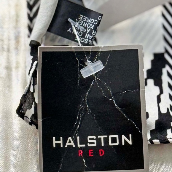 100% PURE SILK SCARF, by HALSTON RED, in BLACK/WHITE, 62 x 13 INCHES, A RARE FIN - Picture 5 of 5